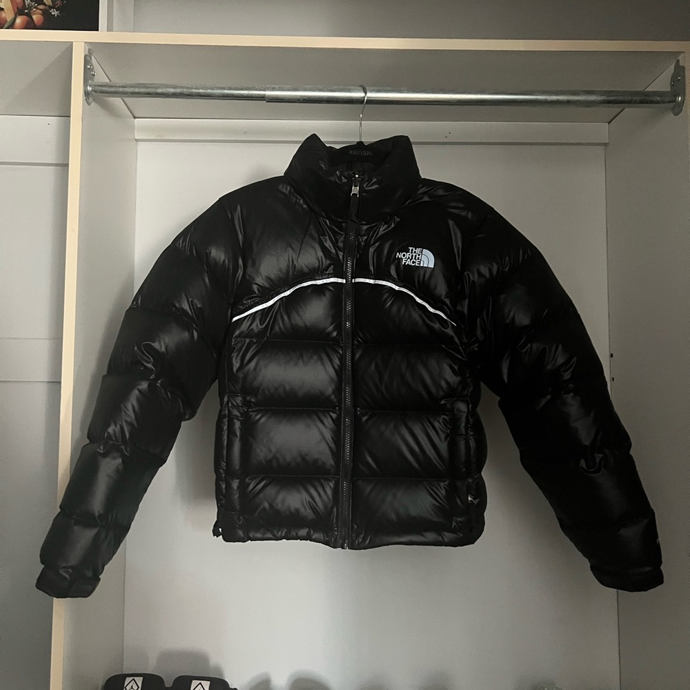 Black north face cropped puffer coat